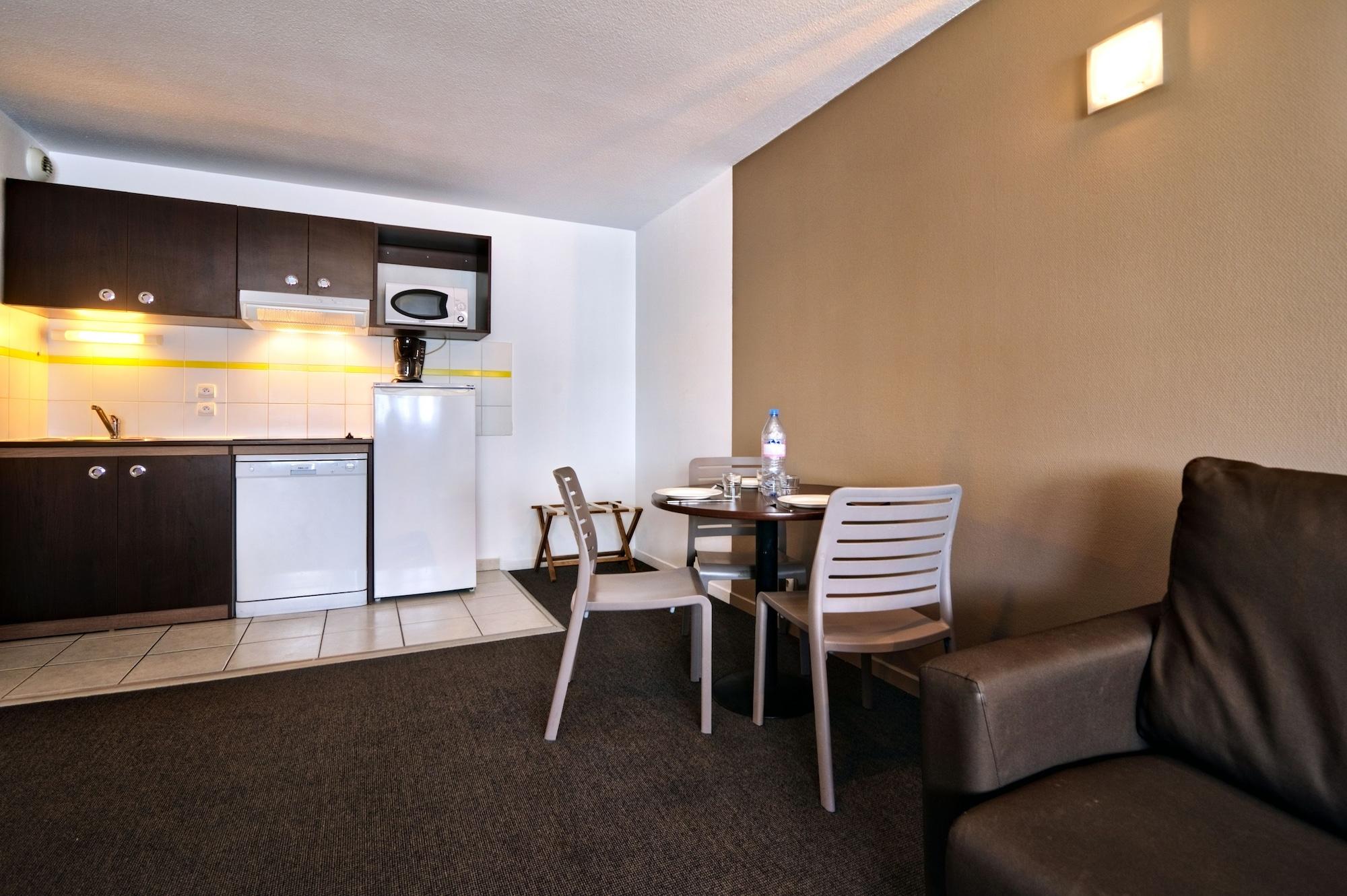 Comfort Aparthotel Les Hauts D'Annecy Zewnętrze zdjęcie