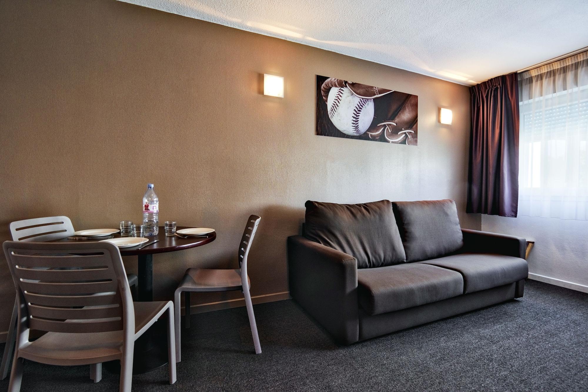 Comfort Aparthotel Les Hauts D'Annecy Zewnętrze zdjęcie