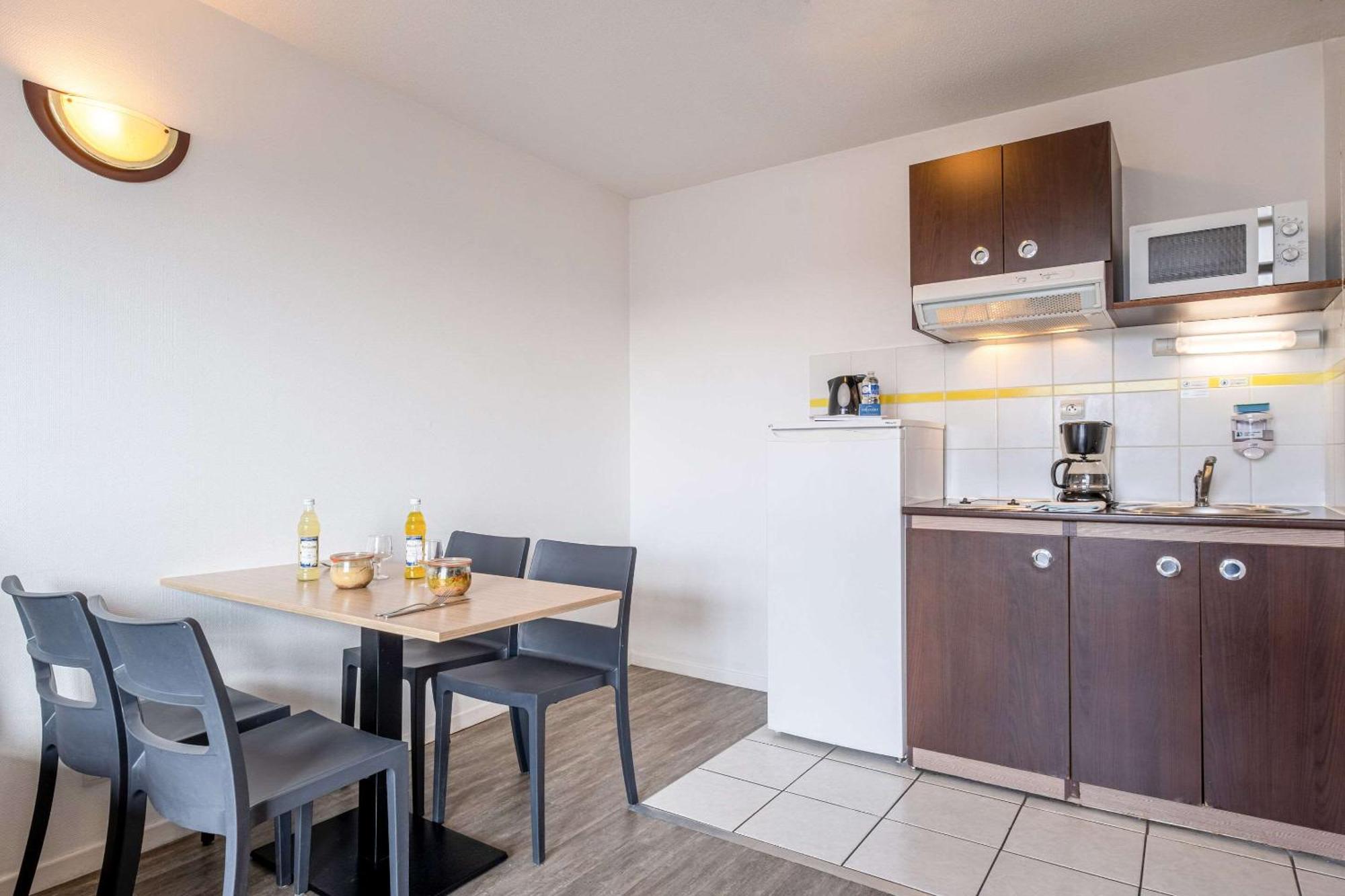 Comfort Aparthotel Les Hauts D'Annecy Zewnętrze zdjęcie