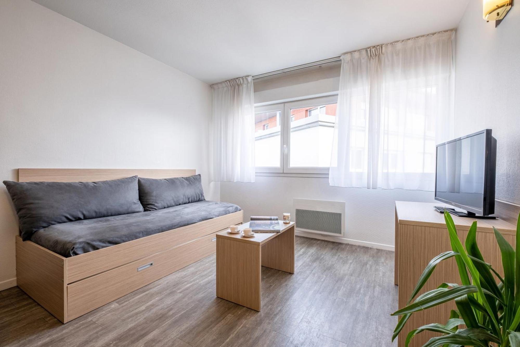 Comfort Aparthotel Les Hauts D'Annecy Zewnętrze zdjęcie